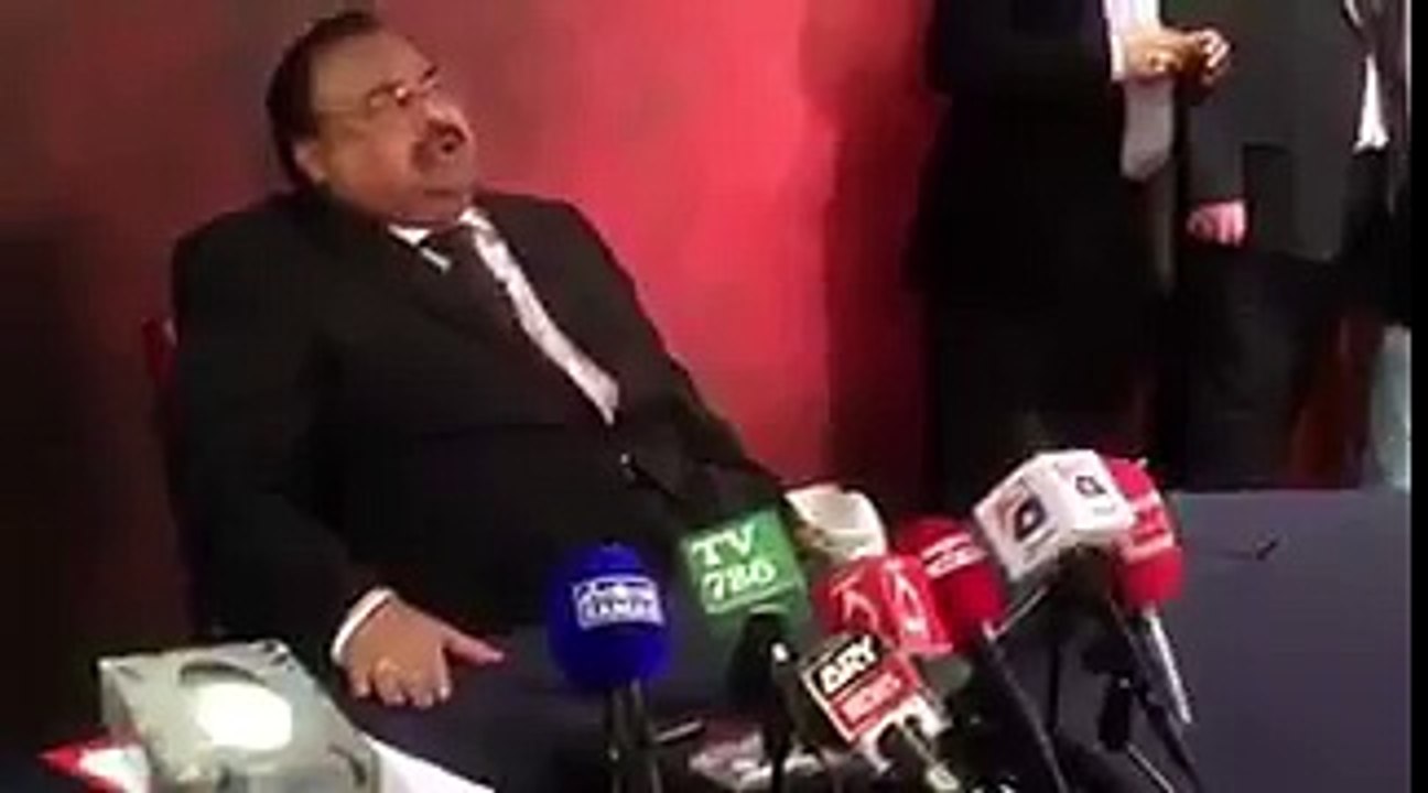 ذلم ہوتا ہوا دیکھتے رہو اور دیکھ کر خاموش رہتے رہو مسلسل یہ بھی جرم کرنے کے برابر ہے۔ الطاف حسین