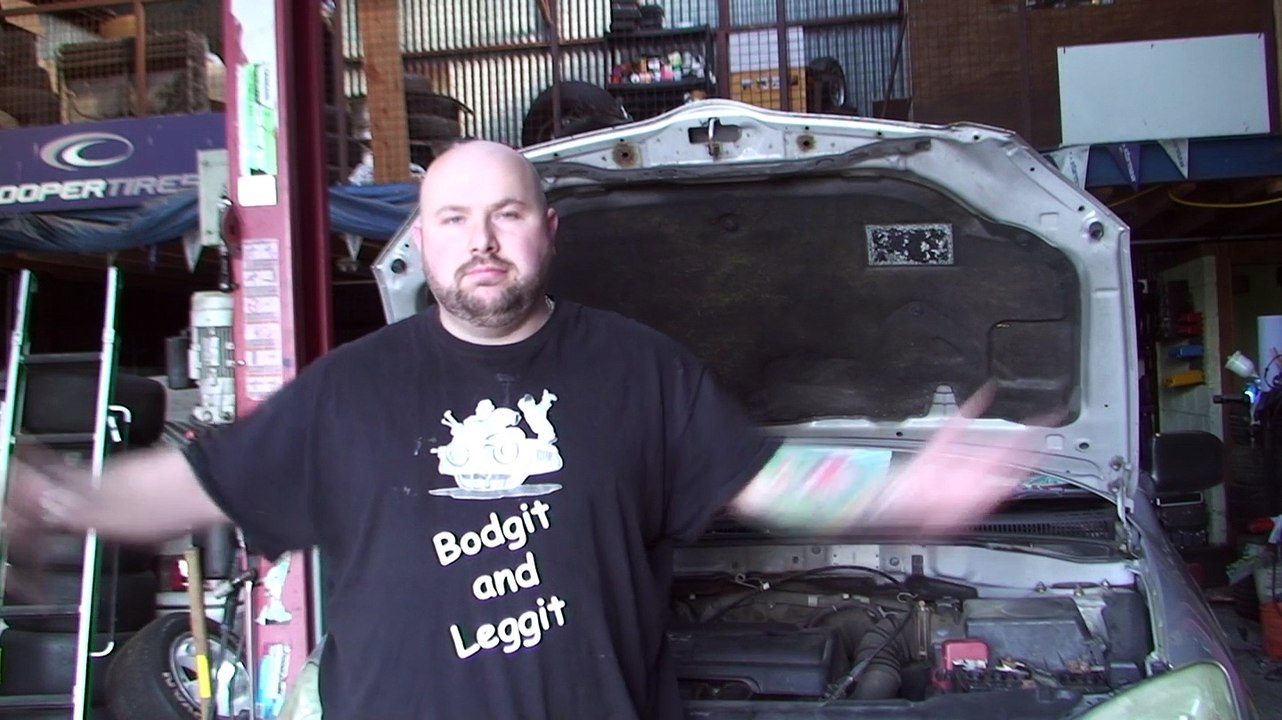 bodgit and leggit garage toyota corolla not strating part 1