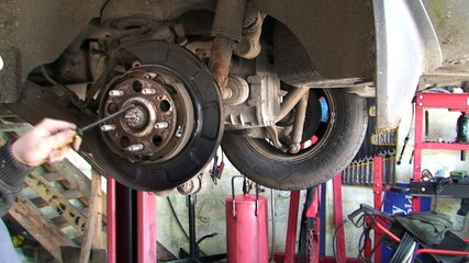 bodgit and leggit garage  handbrake cables on santa fe