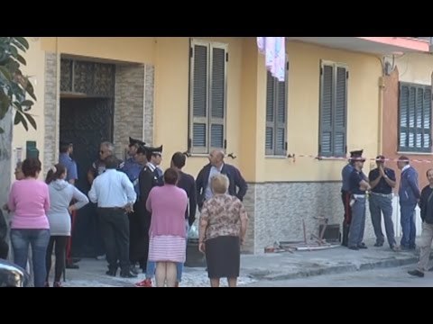 Afragola (NA) - Anziana trovata morta, interrogati i familiari (08.10.15)