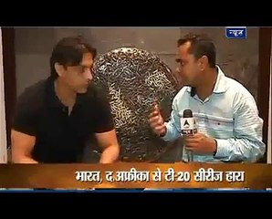 شعیب اختر نے پھر بھارت میں بیٹھ کر بھارتیوں کی بے عزتی کر دی