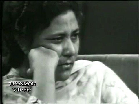 PERVAIZ MEHDI & RESHMAN - GORIEY MEIN JANA PARDES - YouTube_1