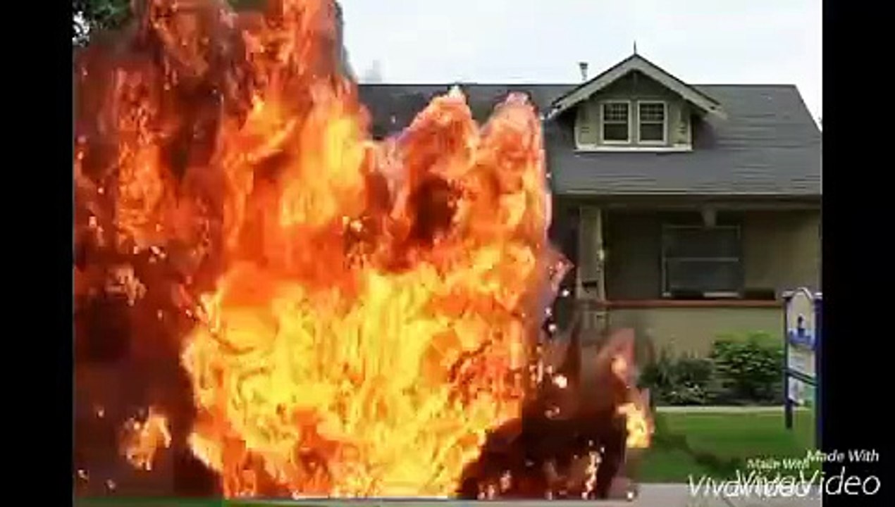 Lilo & Stitch Car Crash Missile Attack Explosion