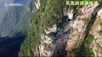 Newly-built skywalk breaks in two weeks