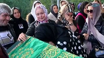 Ünlü oyuncu son yolculuğuna uğurlandı