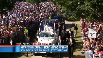 (Pope Francis Holds Secret Meeting with Kim Davis)