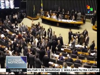 Rousseff advierte de un posible golpe de Estado parlamentario