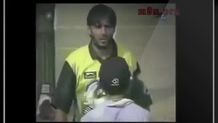 Cricket Match Fights Amazing Video Collection