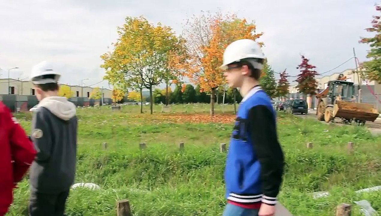 Charleville-Les coulisses du bâtiment 2015