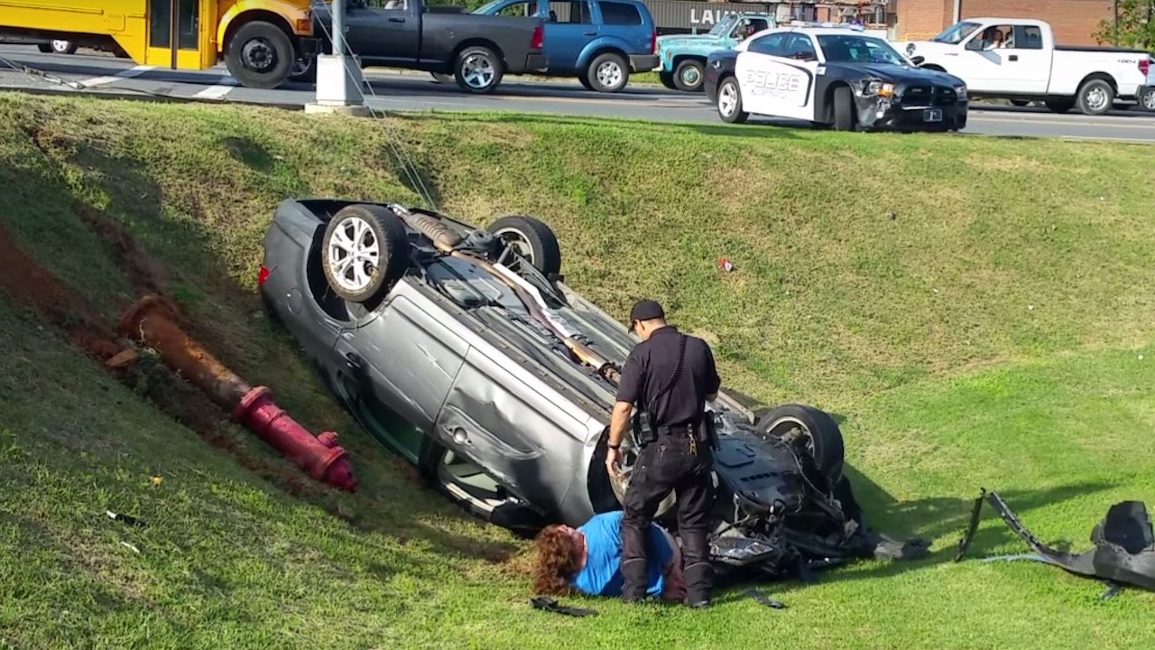 Woman Does Donuts In Intersection & Causes Crash | What's Trending Now