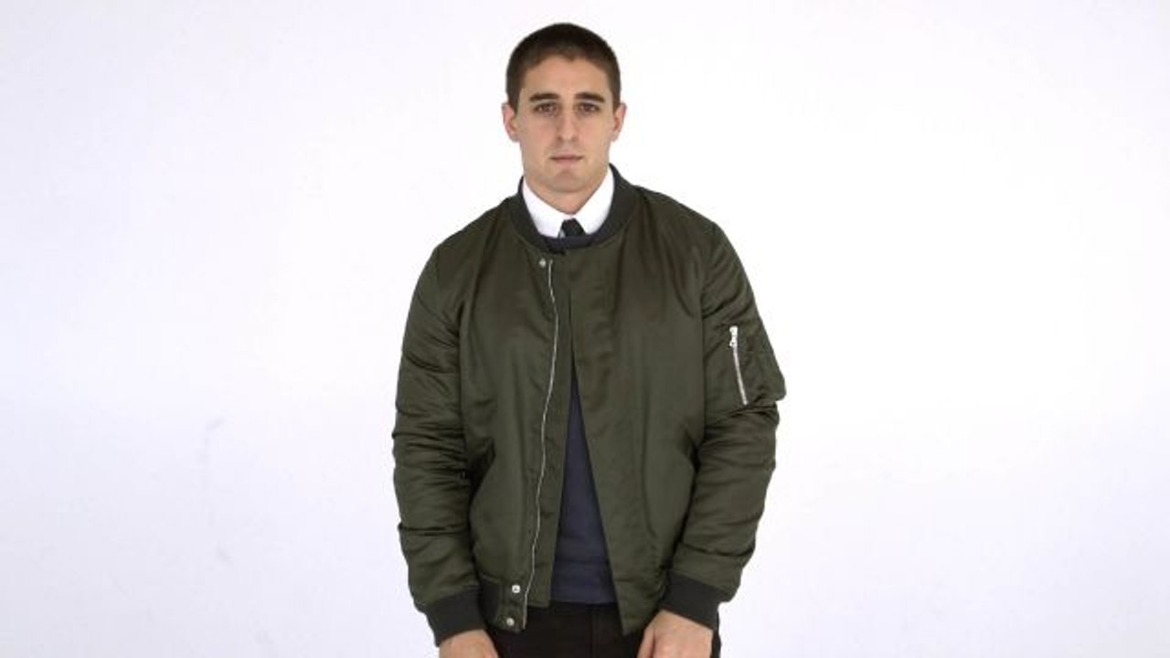 5 Things You Need to Know Before Buying a Bomber Jacket