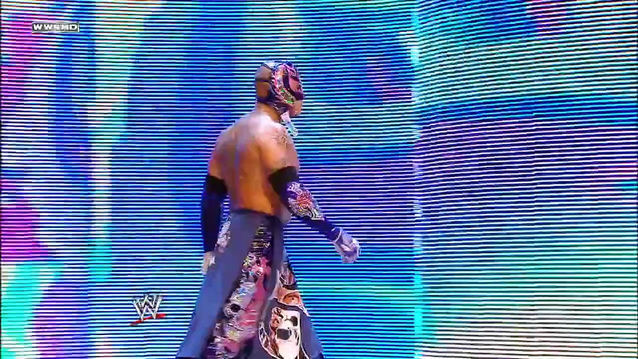 FULL-LENGTH MATCH - SmackDown - Rey Mysterio vs. Batista - Street Fight