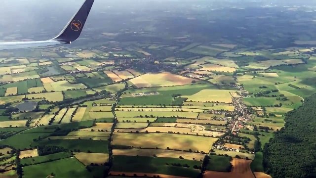Landing under heavy winds (Crosswinds) @ Hamburg Airport B757 Boeing 757-330