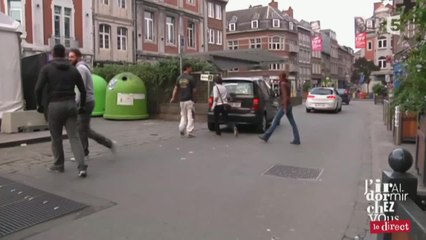 Antoine dépanne une voiture dans les rues de Namur