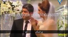 ایک بیٹے نے اپنی محبت کی شادی کی تقریب میں اپنی ماں کو فروخت کرنے کے لئے بولی لگا دی اور پورے عرب کو ہی نہیں پوری دنیا ک