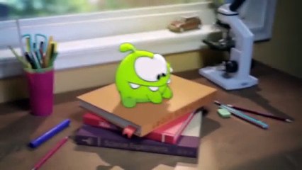 Cut The Rope _ Les aventures de Om Nom  L'heure du Bain S01E02
