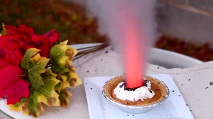 Özel Günler İçin Yanan Tatlı Yapımı