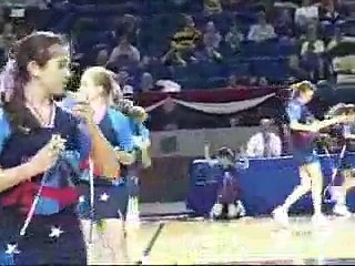 Girls performing an awesome intricate  jump rope routine-videosmunch