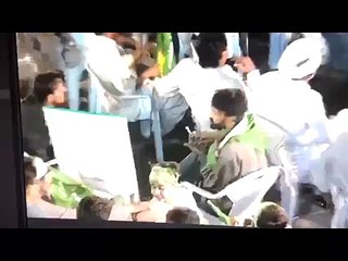 noon leagui sher doungi ground jalse mein chars peete huwe