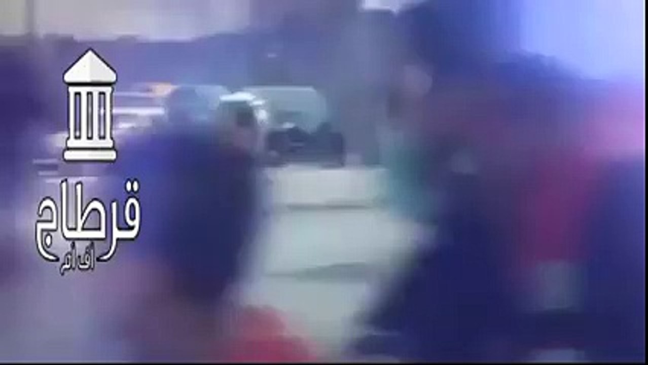 شاهد كيف نجا هذا الفلسطيني من الموت سبحان الله