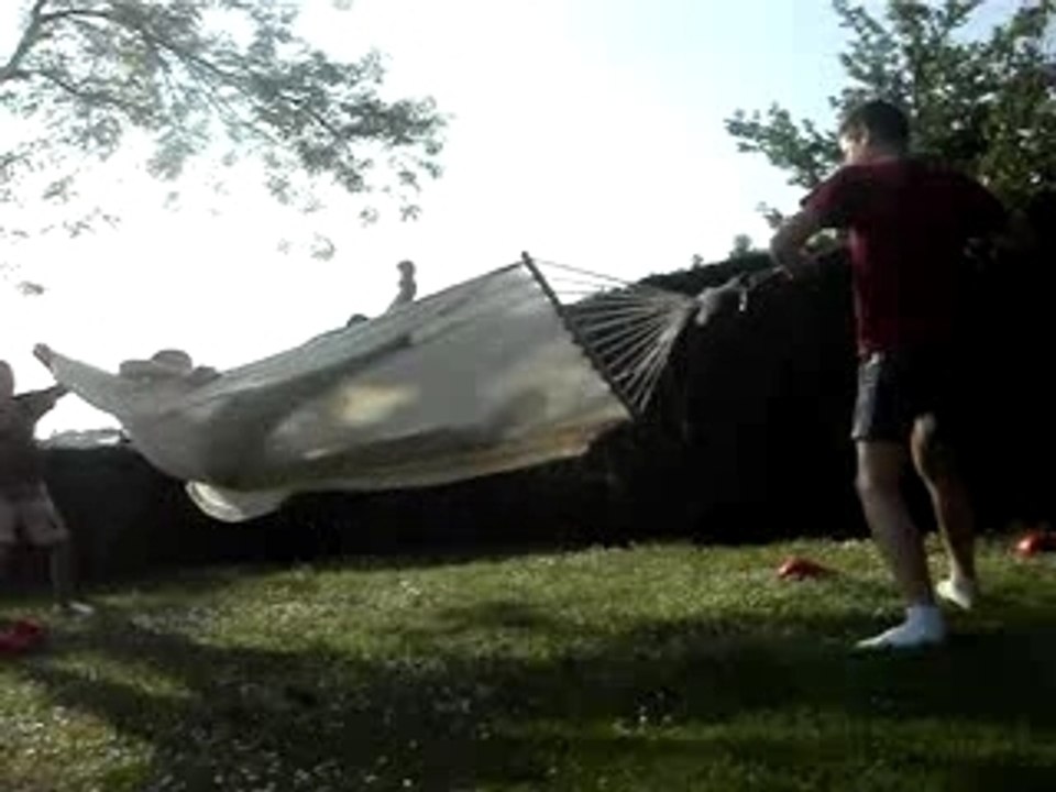 3 débiles et 1 hamac PARTI 2