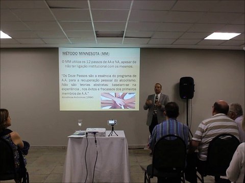 2 O modelo Minnesota dos 12 passos à luz da psicologia transpessoal - Denis Fred