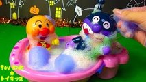 アンパンマン おもちゃアニメ カラフルな泡風呂❤メルちゃんのお�