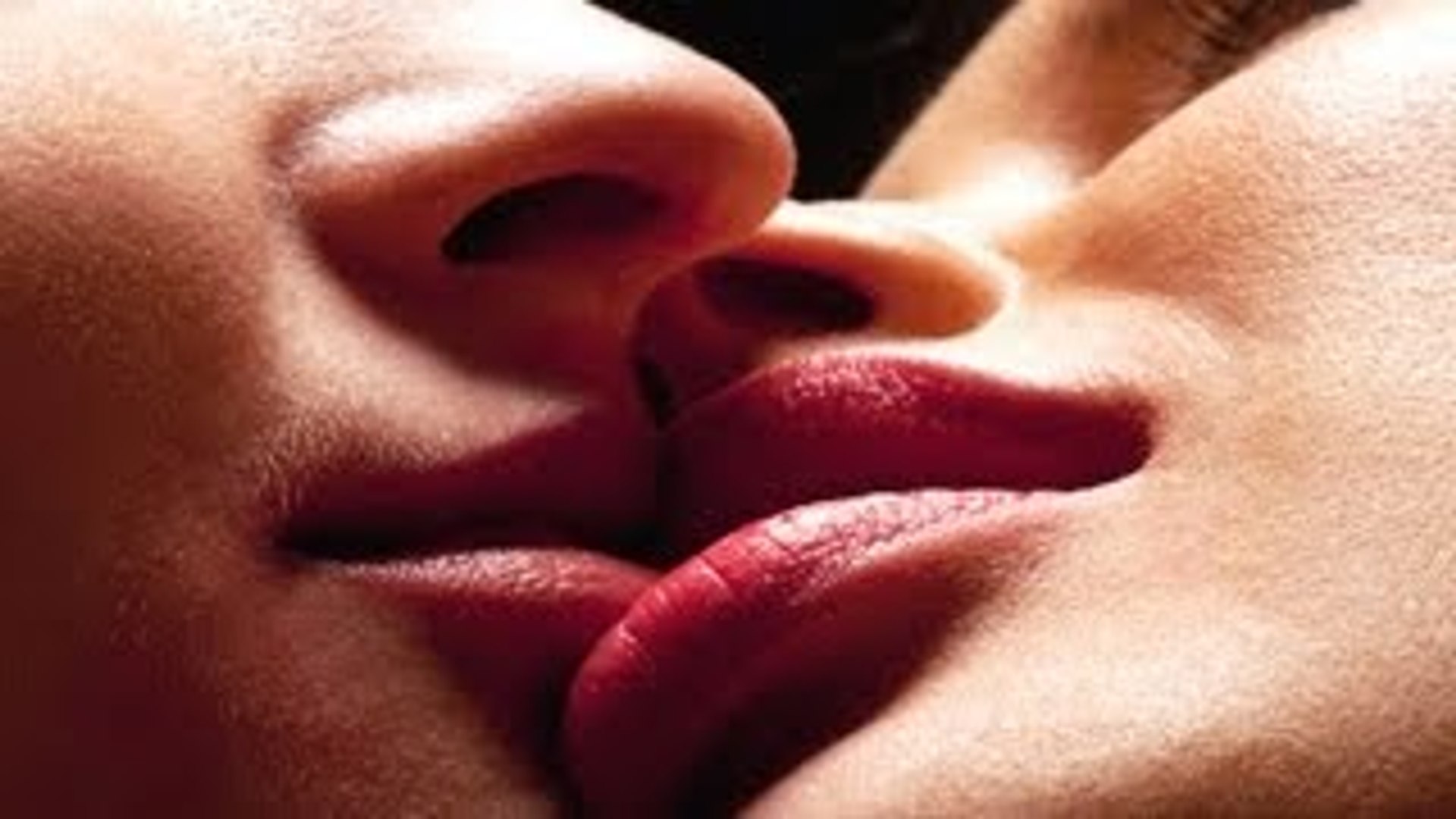 Lip kiss french