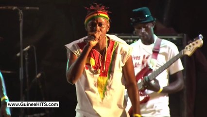 INSTINCT KILLES  en live concert sur scène à conakry