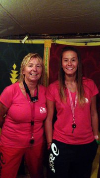 Corine et Julie, l'équipage n°70 du Trophée Roses des sables à l'arrivée de l'étape de nuit.