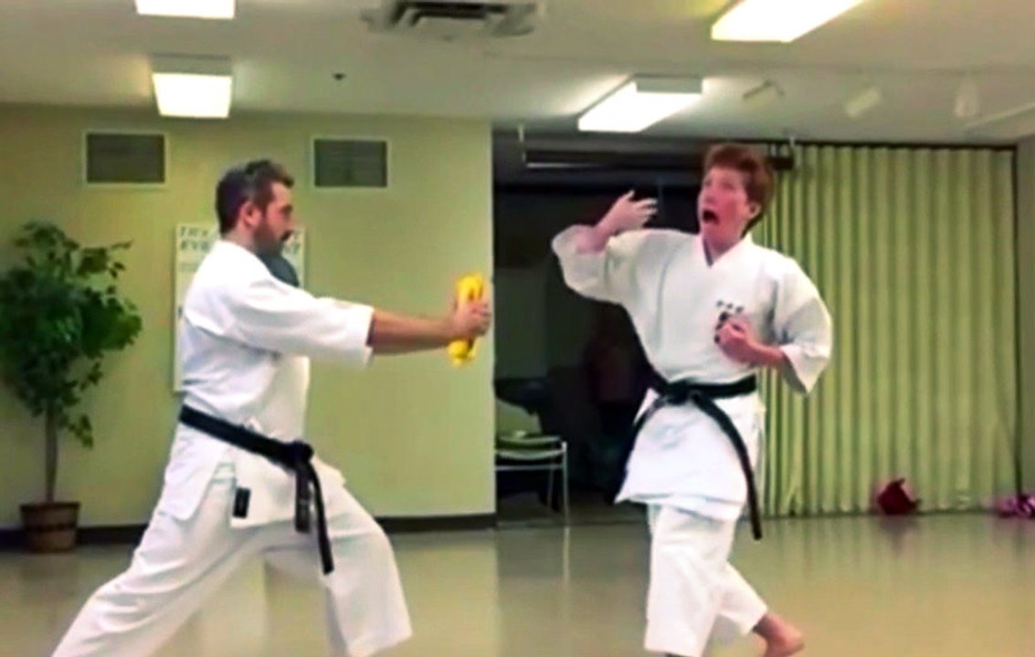 Dövüş Sporlarına Gönül Vermiş İnsanlar