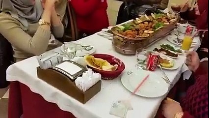 کھانا گرم گرم پیش کرنے کا نیا اسٹائل