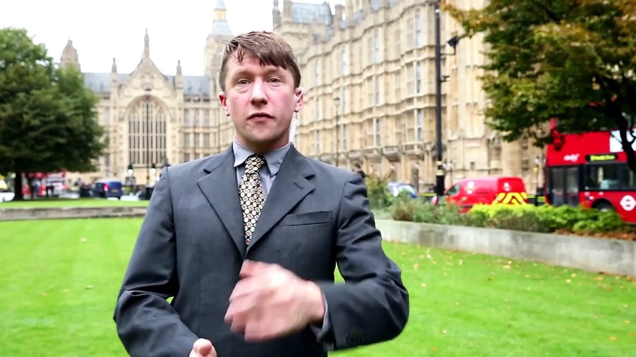 Jonathan Pie- Reporter gets angry about Matt Damon, David Cameron, Alan Sugar...etc'!