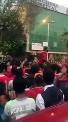 بالفيديو مظاهرة امام النادى الاهلى تطالب محمود طاهر بالرحيل