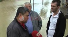 Viktima e parë nga përmbytjet dhe bagëti të ngordhura, evakuohen 8 familje në Vlorë