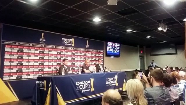 Klinsmann habla sobre las críticas como de Donovan