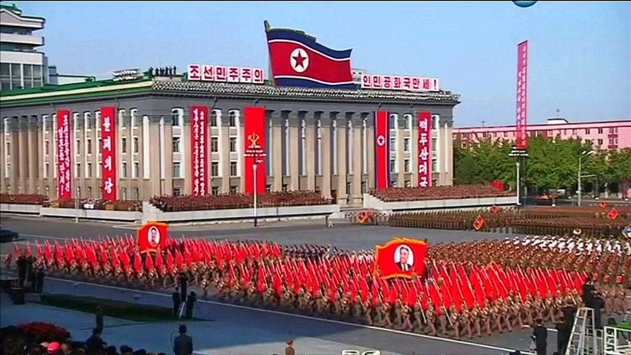 Massive torchlight parade in North Korea