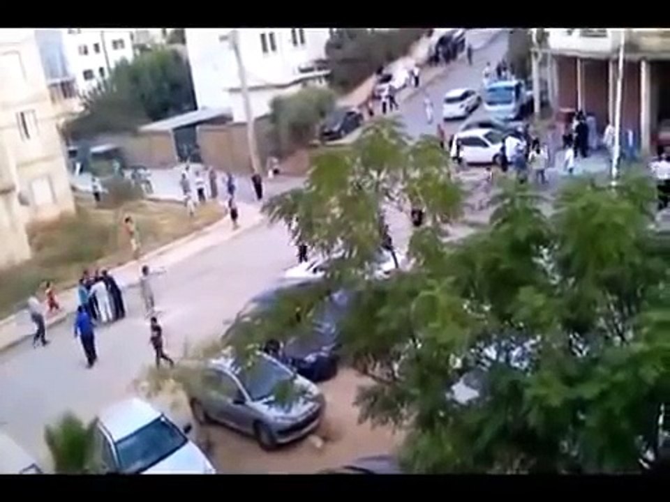 bagarre générale en Algérie à la fin du FTOUR