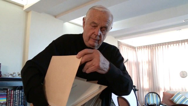 Nixon aide Alexander Butterfield shows Bob Woodward secret Nixon archive