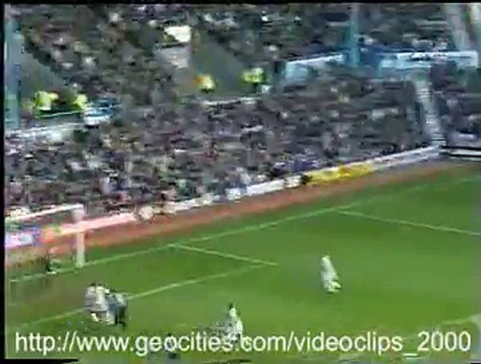 stupid soccer goal funny video - watch Funny video online 2015 - 2016