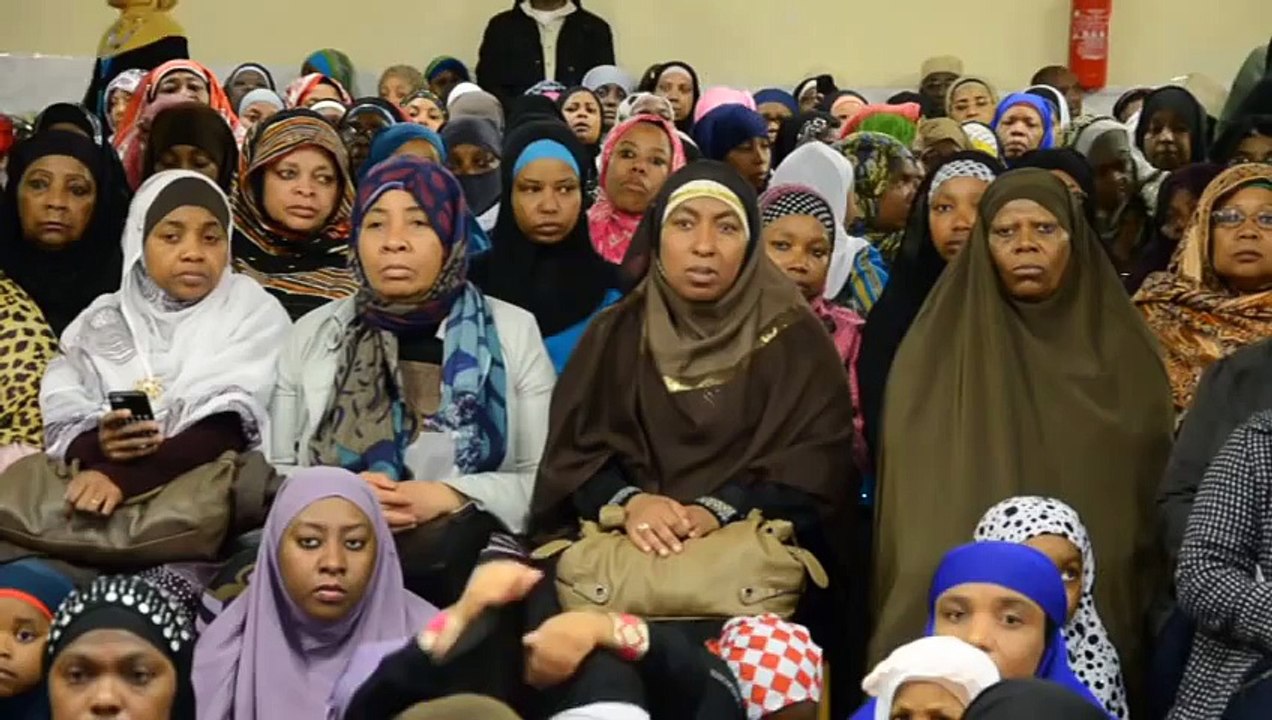 said mohamed djibrile Regardez lislam en France les musulmans aiment la Parole de Dieu-allah