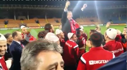 Kombëtarja dhe Federata Shqiptare e Futbollit në stadiumin e Armenisë