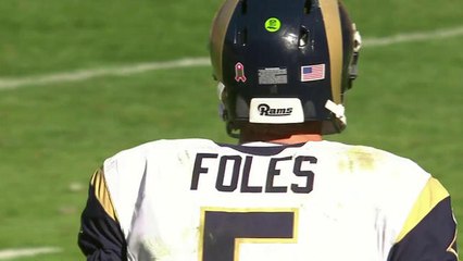 Packers Clinton-Dix intercepts pass from Rams Nick Foles