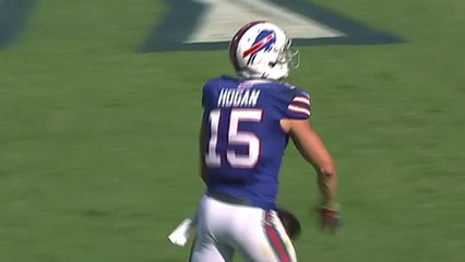 Bills Tyrod Taylor connects with Chris Hogan for 2-yard TD