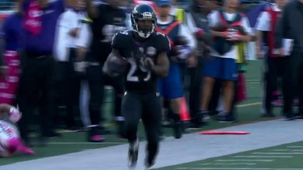 Ravens Justin Forsett carries for 32 yards