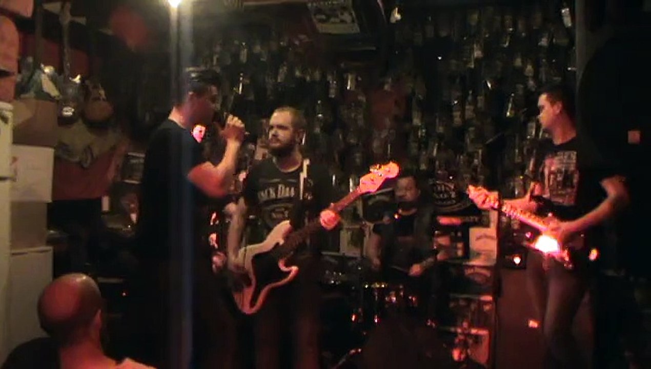 the strikes en concert a la mouffe