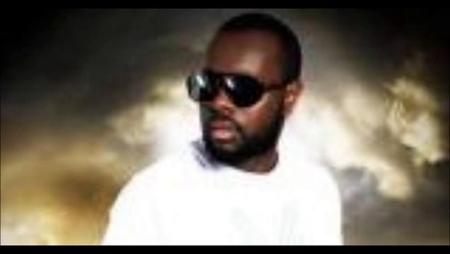 Maitre Gims - Intro(Pilule Rouge)