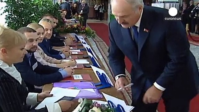 Аляксандр Лукашенка перемагає на виборах президента Білорусі