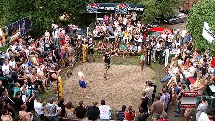 ARROWS BLACK LION VS WHITE BOY