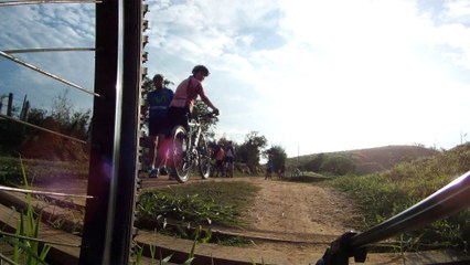 Mountain biking , 45 km, 28 bikers, Trilha da Cachoeira do Triângulo, Taubaté, SP, Brasil, 28 amigos, parte(10)